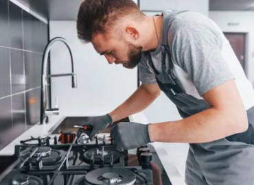 Black & White Plumbing